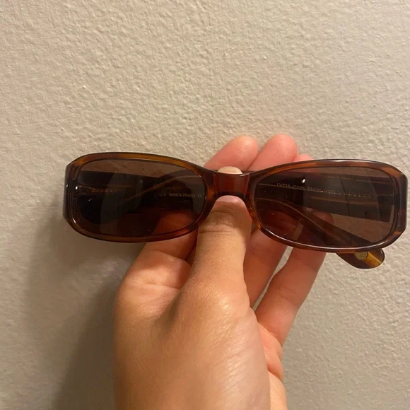 90s Louis Vuitton Sunglasses - Picture 3 of 3